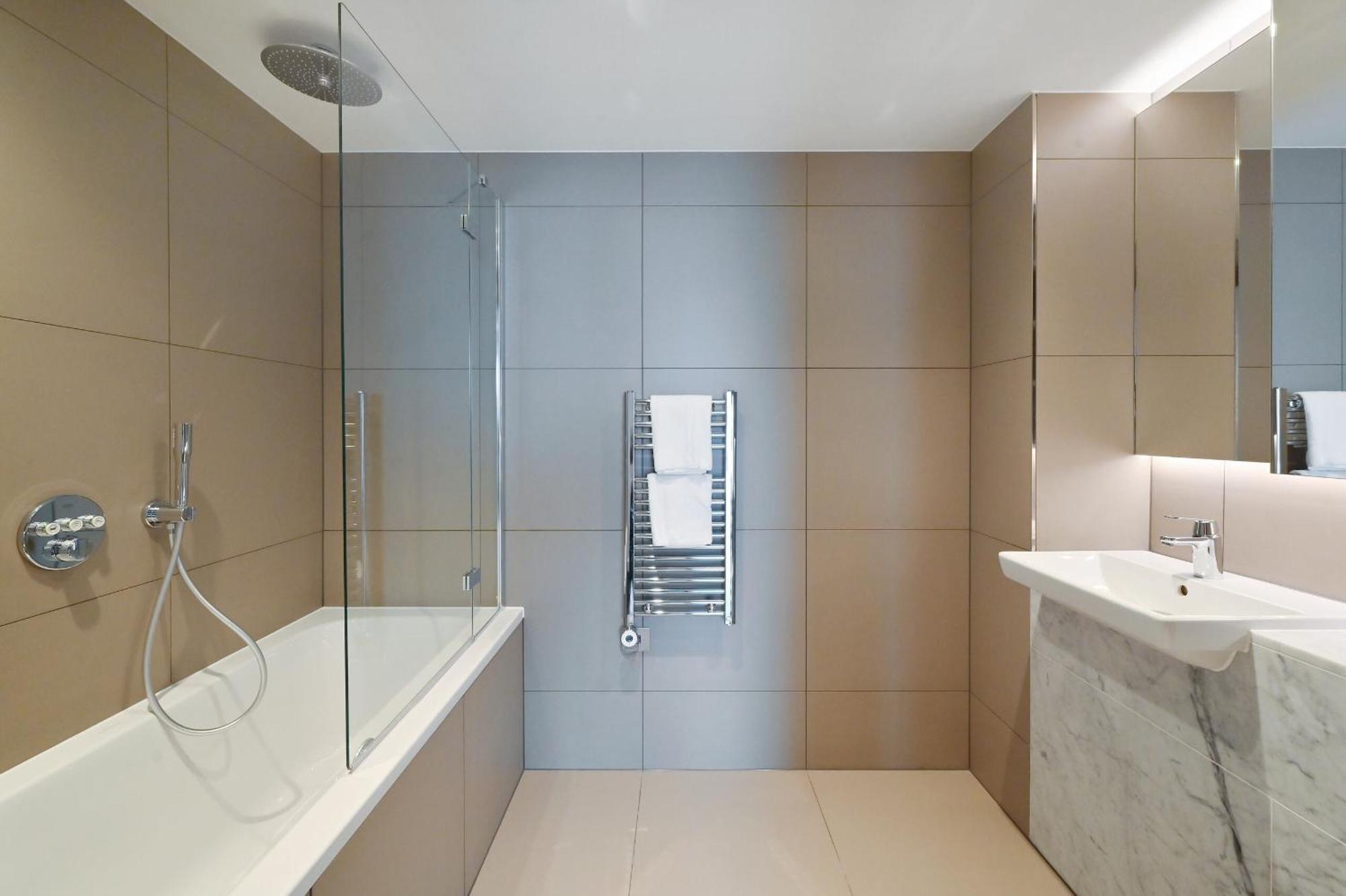 Appartamento Access Tower Hill Londra Esterno foto