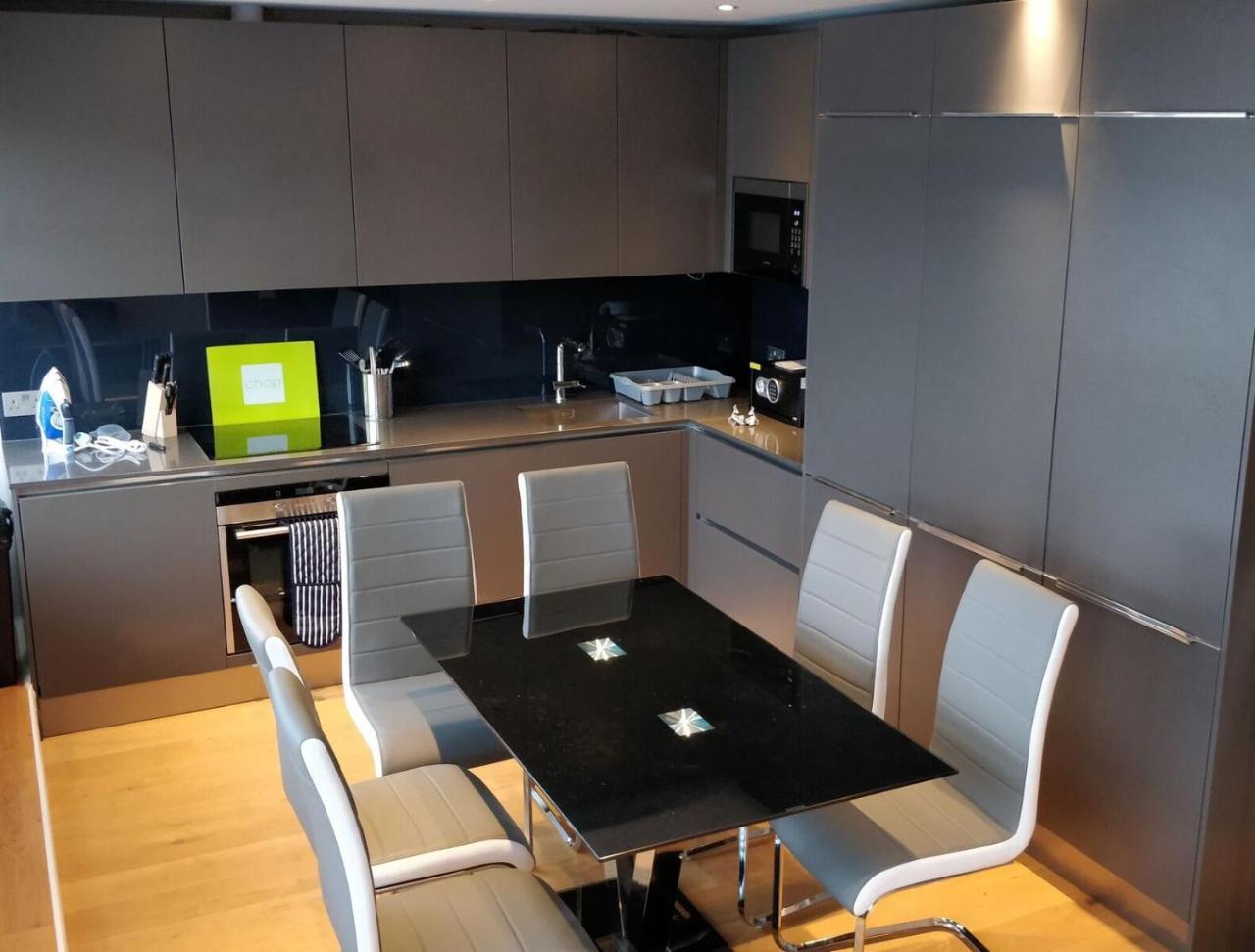 Appartamento Access Tower Hill Londra Esterno foto
